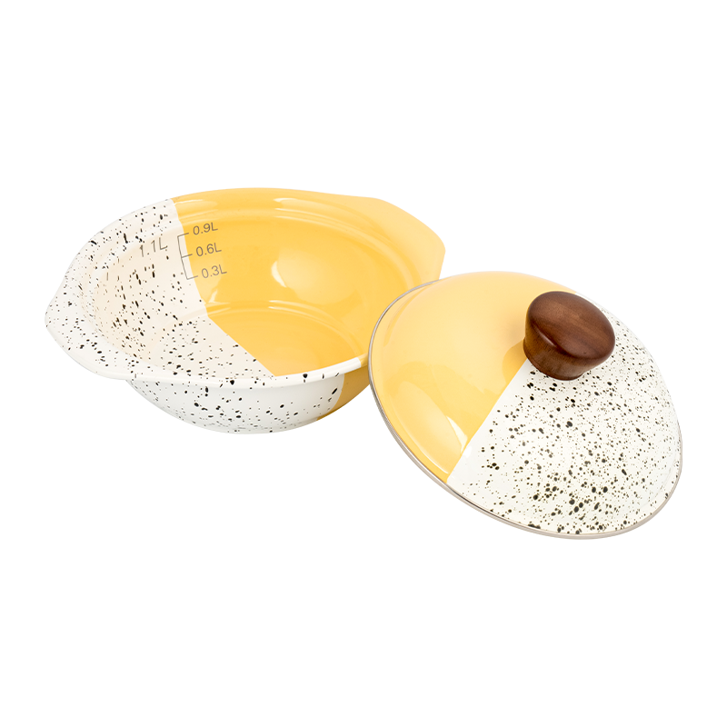 Oală în formă de v. Email